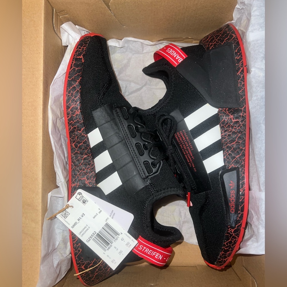 Adidas NMD R1.V2 “Crackled- Black-Red” Mens 8.5 /Women 9.5 Used/new condition